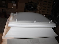 Lichtkoepel bol. buitenmaat 102 x 72 cm. - afbeelding 2 van  3