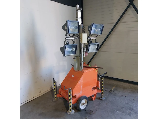 Lichtmast koppelbaar 230v 4x400w hqi mobiel towerlight, linktower, bouwjaar 2014 - afbeelding 11 van  17