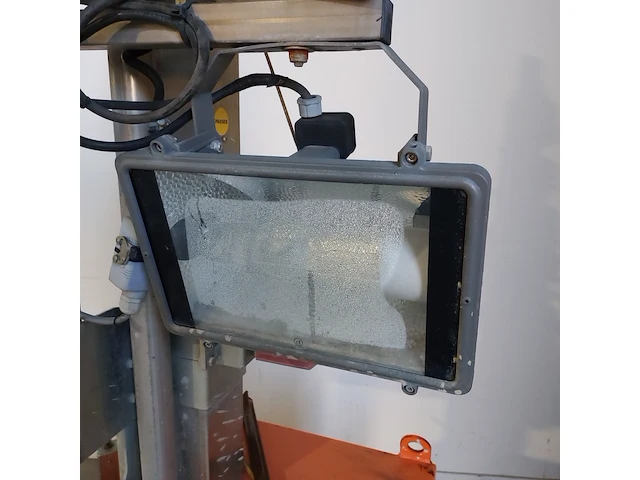 Lichtmast koppelbaar 230v 4x400w hqi mobiel towerlight, linktower, bouwjaar 2014 - afbeelding 16 van  17