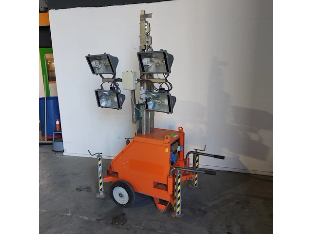Lichtmast koppelbaar 230v 4x400w hqi mobiel towerlight, linktower, bouwjaar 2014 - afbeelding 13 van  17