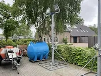 Lichtmast met bouwlampen - afbeelding 1 van  5