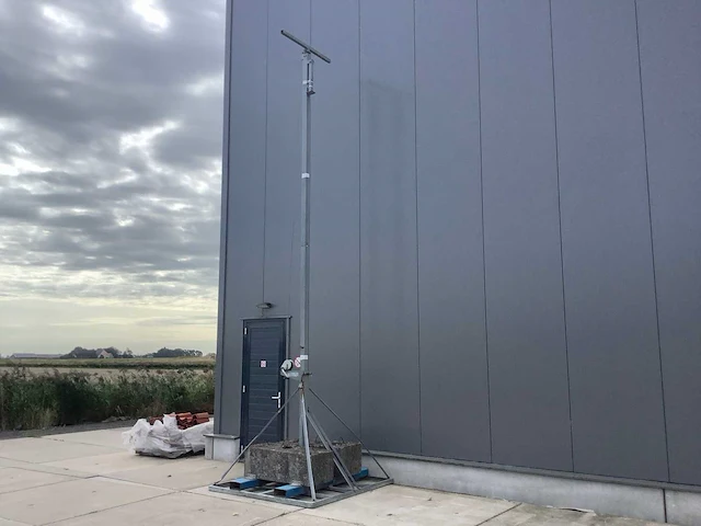 Lichtmast neerhaalbaar - afbeelding 1 van  4