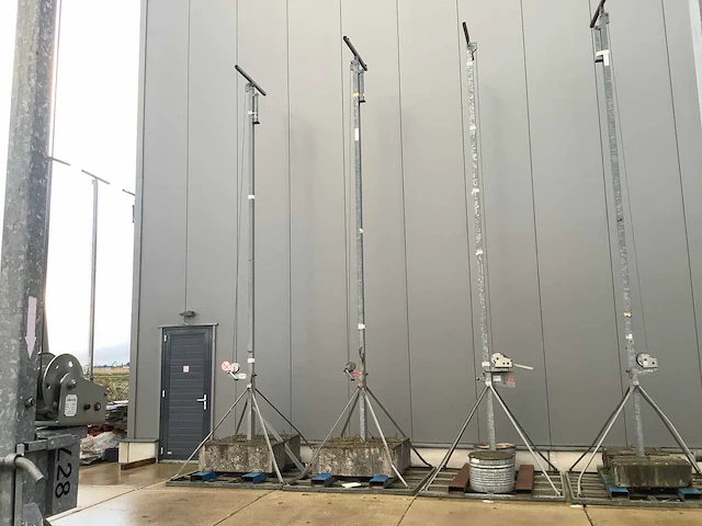 Lichtmast neerhaalbaar - afbeelding 1 van  4