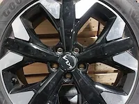 Lichtmetalen velgenset 19 inch kia, type b met goodyear band 4 seasons, bouwjaar 2023 - afbeelding 14 van  19