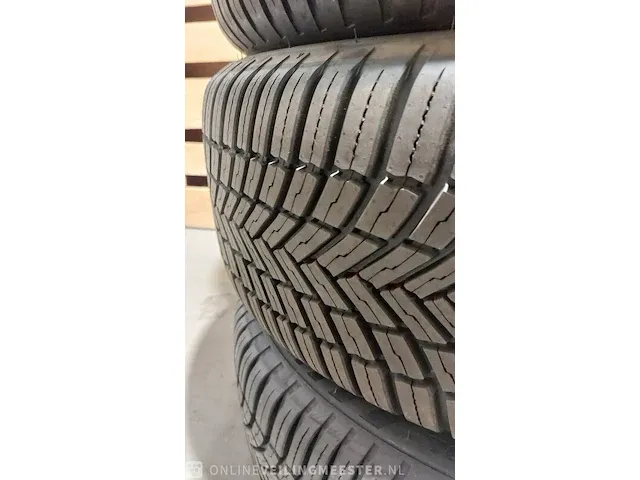 Lichtmetalen velgenset 19 inch kia, type b met goodyear band 4 seasons, bouwjaar 2023 - afbeelding 19 van  19