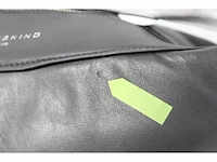 Liebeskind berlin schoudertas liza hobo bag zwart - afbeelding 6 van  6