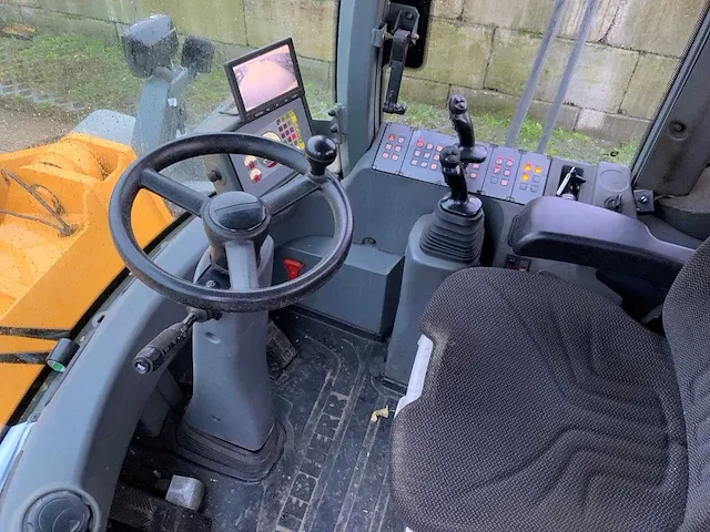 Liebherr - 556 - shovel - afbeelding 9 van  22