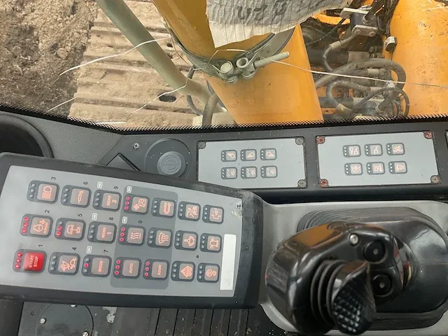 Liebherr - 916 - rupsgraafmachine - afbeelding 24 van  42