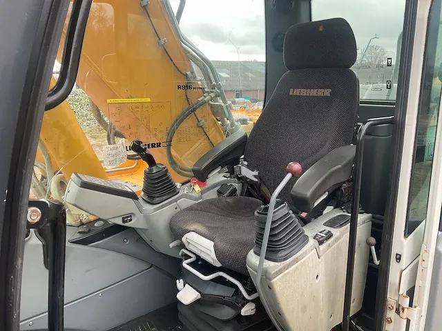 Liebherr - 916 - rupsgraafmachine - afbeelding 27 van  42