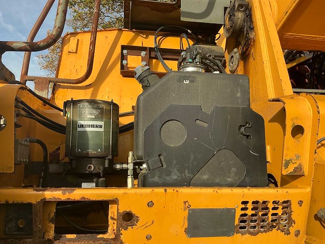 Liebherr a 934 c overslag kraan - afbeelding 8 van  78