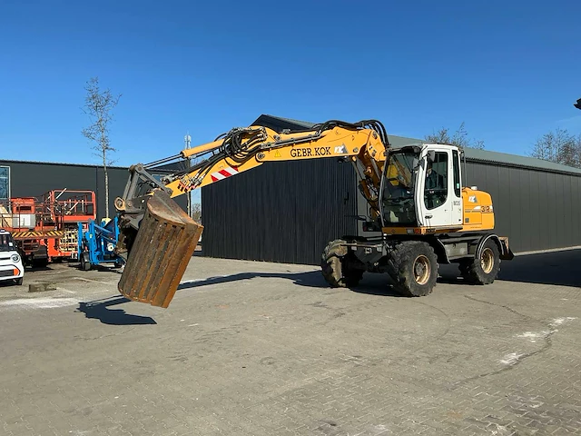 Liebherr a312 litronic banden graafmachine / mobiele kraan - afbeelding 8 van  50