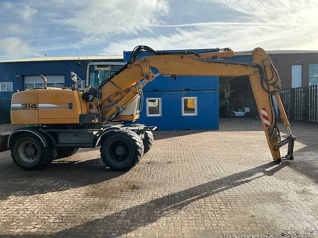 Liebherr a314 litronic banden graafmachine - afbeelding 27 van  30