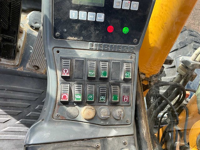 Liebherr a314 litronic banden graafmachine - afbeelding 14 van  30