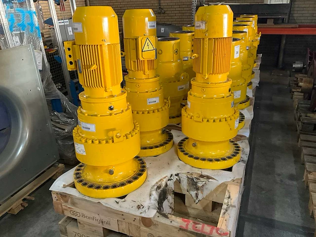 Liebherr dat 450/3462 kraan aandrijving (4x) - afbeelding 4 van  10
