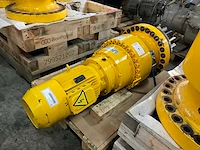 Liebherr dat 450/3462 kraan aandrijving (4x) - afbeelding 5 van  10