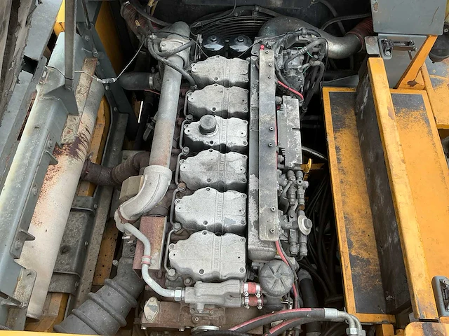 Liebherr r944c hds rupsgraafmachine - afbeelding 32 van  38