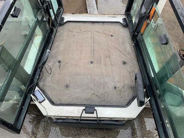 Liebherr shovel cabine onderdelen - afbeelding 8 van  15