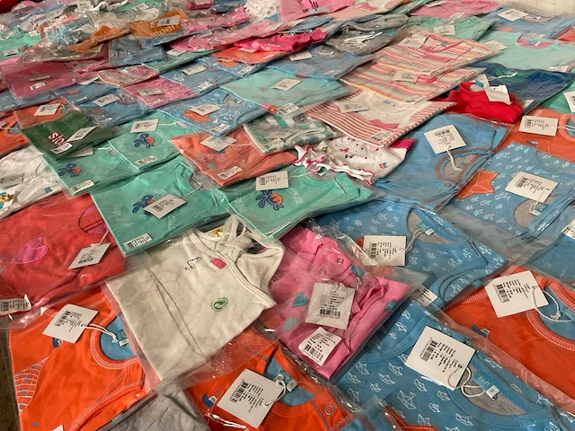 Lief babykleding (140x) - afbeelding 1 van  32
