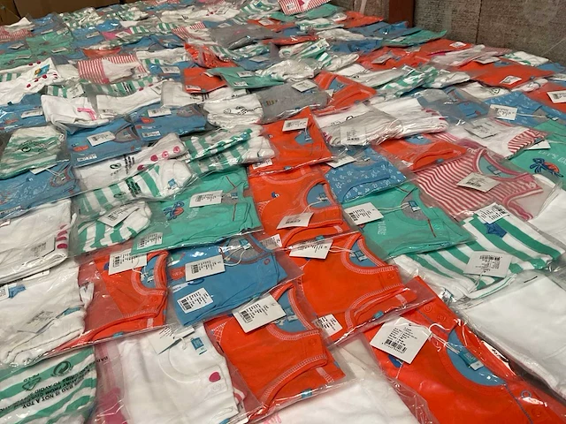 Lief! kinderkleding (135x) - afbeelding 1 van  22