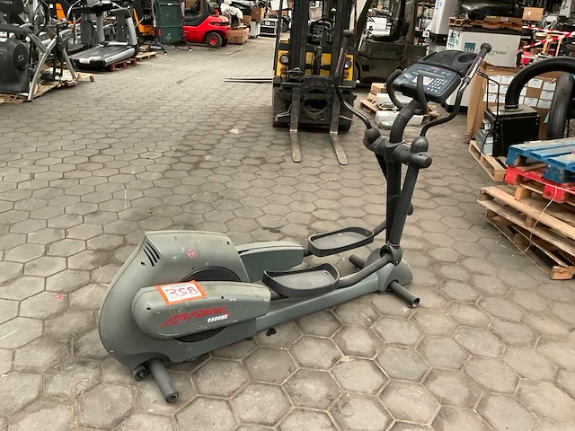 Life fitness 9500hr crosstrainer - afbeelding 2 van  7
