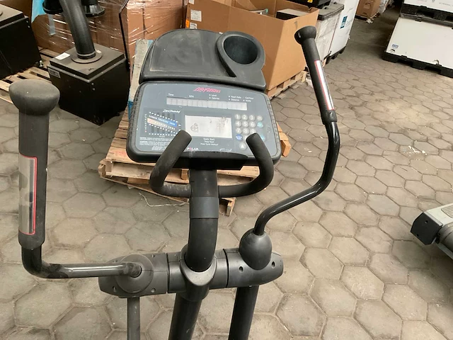 Life fitness 9500hr crosstrainer - afbeelding 6 van  7