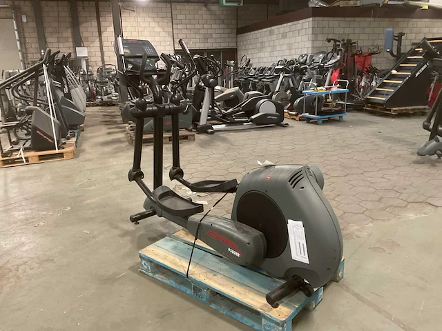 Life fitness 9500hr crosstrainer - afbeelding 2 van  7