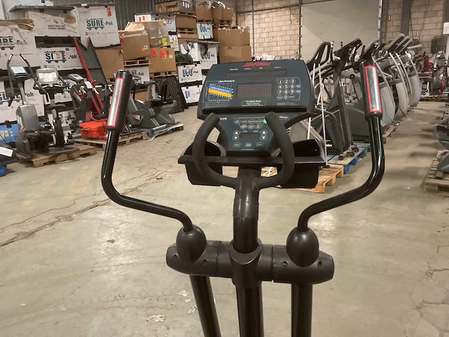 Life fitness 9500hr crosstrainer - afbeelding 7 van  7