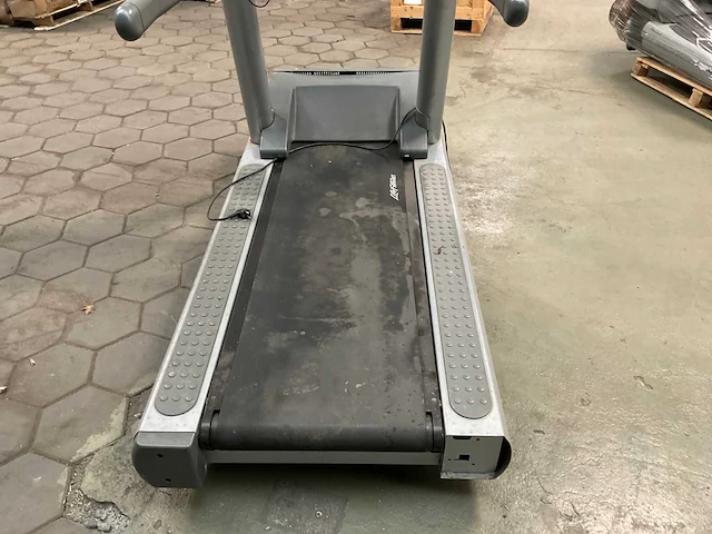 Life fitness 95ti loopband - afbeelding 5 van  6