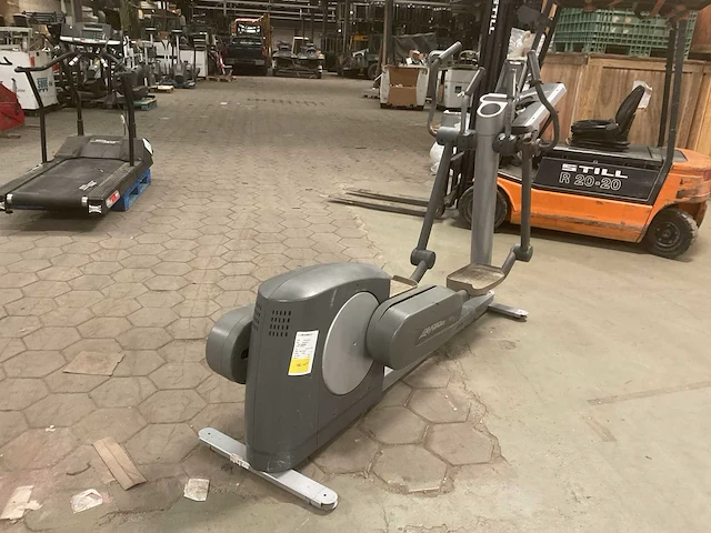 Life fitness 95xi crosstrainer - afbeelding 3 van  6