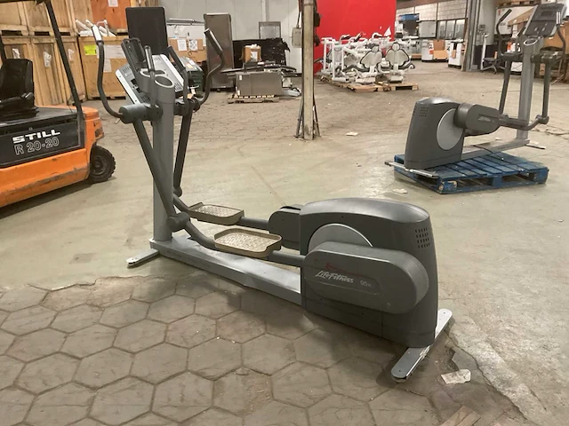 Life fitness 95xi crosstrainer - afbeelding 4 van  6