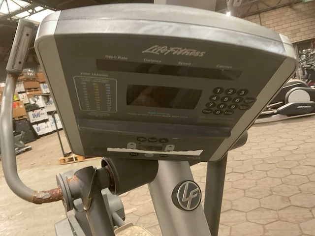 Life fitness 95xi crosstrainer - afbeelding 6 van  6