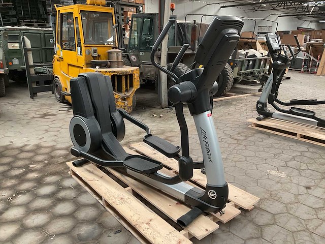 Life fitness 95xs crosstrainer - afbeelding 2 van  6