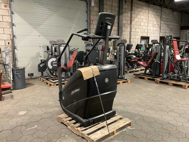 Life fitness integrity powermill climber - afbeelding 4 van  9