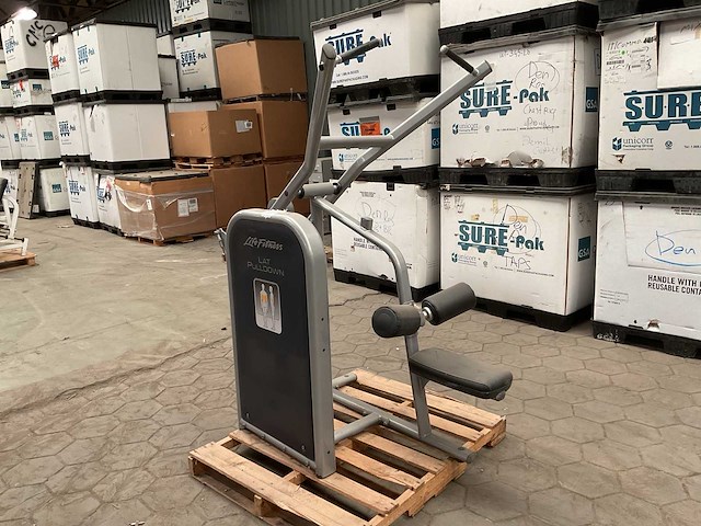 Life fitness lat pulldown - afbeelding 4 van  7