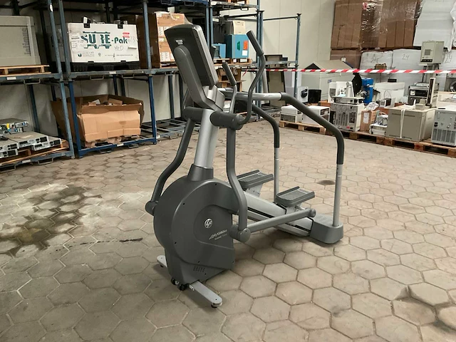 Life fitness summit trainer crosstrainer - afbeelding 4 van  6