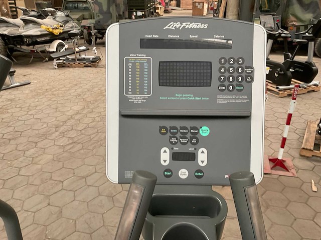 Life fitness summit trainer crosstrainer - afbeelding 6 van  7