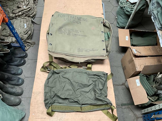 Life raft case (3x) - afbeelding 1 van  4