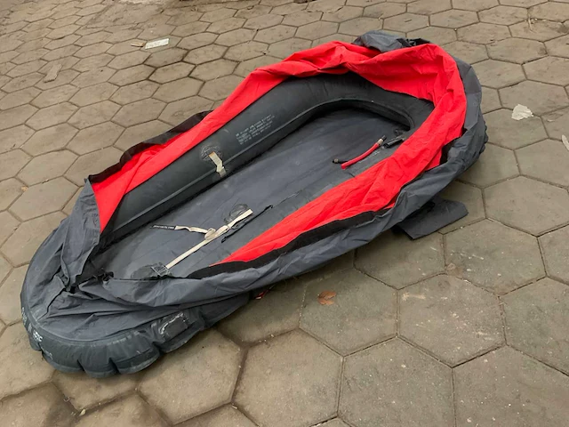 Life raft - afbeelding 1 van  5