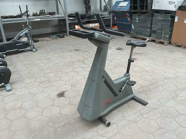 Lifecycle 9500hr home trainer - afbeelding 1 van  6