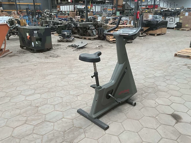 Lifecycle 9500hr home trainer - afbeelding 3 van  6