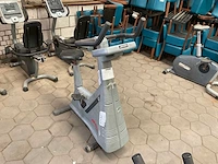 Lifefitnes lifecycle 9500hr home trainer - afbeelding 4 van  5