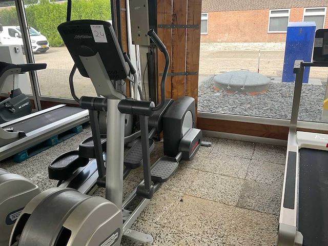 Lifefitness 0cmy5 crosstrainer - afbeelding 1 van  8