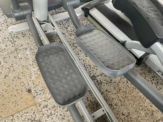 Lifefitness 0cmy5 crosstrainer - afbeelding 6 van  8