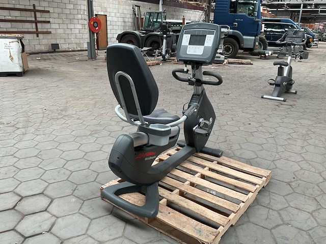 Lifefitness 95r home trainer - afbeelding 3 van  6