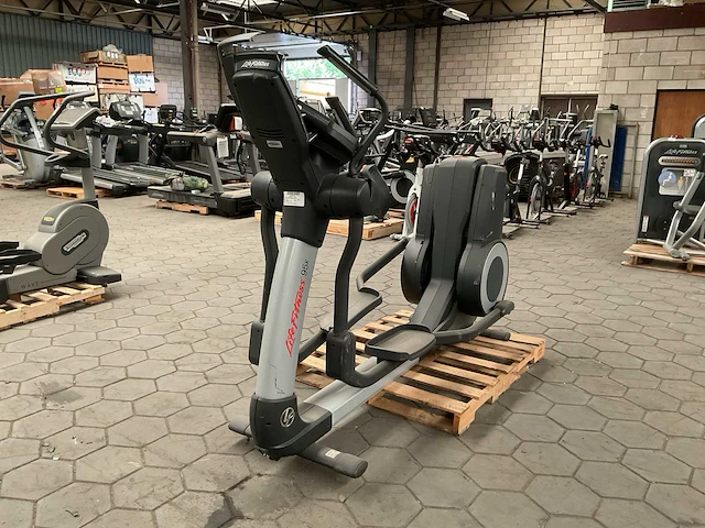 Lifefitness 95x crosstrainer - afbeelding 1 van  6