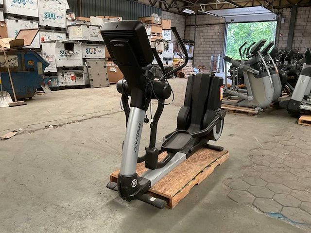 Lifefitness 95xs crosstrainer - afbeelding 1 van  7