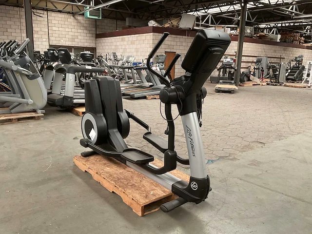 Lifefitness 95xs crosstrainer - afbeelding 4 van  7
