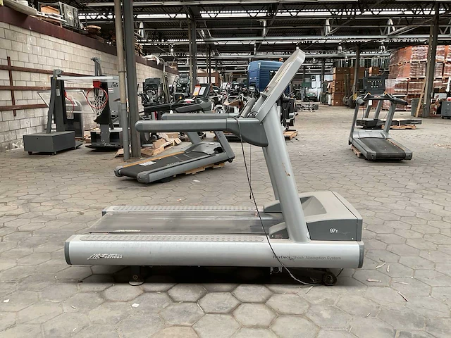 Lifefitness 97ti loopband - afbeelding 5 van  6