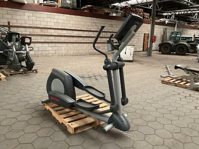 Lifefitness clsx crosstrainer - afbeelding 4 van  6