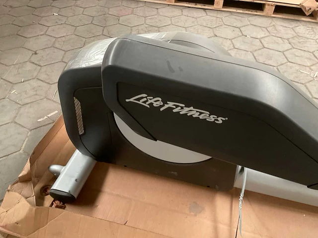 Lifefitness crosstrainer - afbeelding 11 van  12